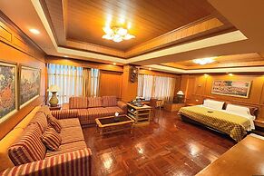 Taksila Hotel