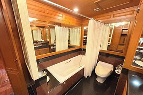 Taksila Hotel