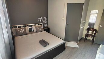 Bed'S Friend