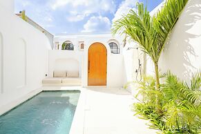 Villa Amal 9 by Pertama Stay