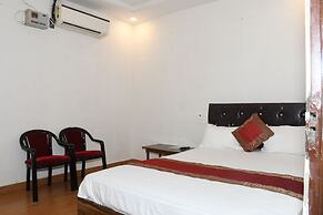 Lotus Hotel Inn