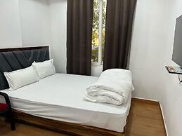 Lotus Hotel Inn