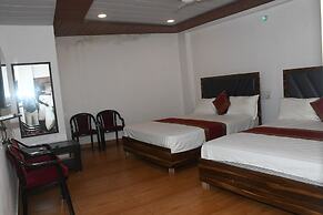 Lotus Hotel Inn