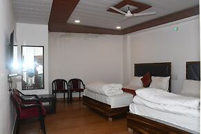 Lotus Hotel Inn