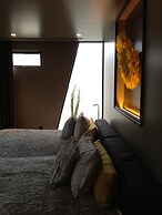 lili villa hayama