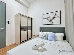 Paradigm Residence By Stayrene