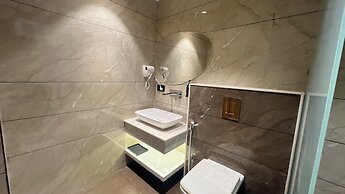 RED LEAF HOTELS