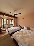 Laavanya Inn