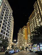Aura Apartment