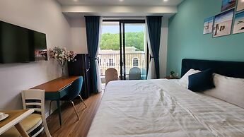 Aura Apartment