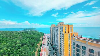 Aura Apartment