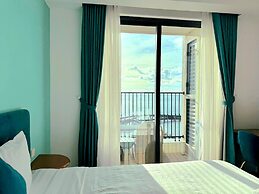 Aura Apartment