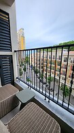 Aura Apartment