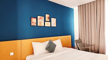 Aura Apartment
