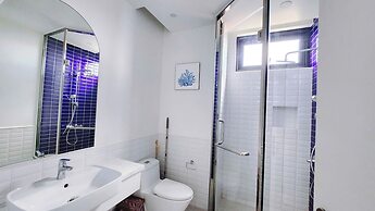 Aura Apartment