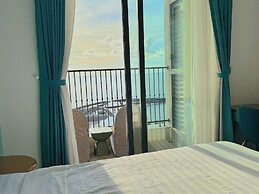 Aura Apartment