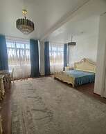 Golden Horse Hotel