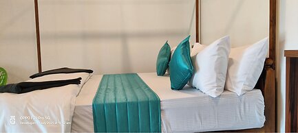 De Orchid Resort
