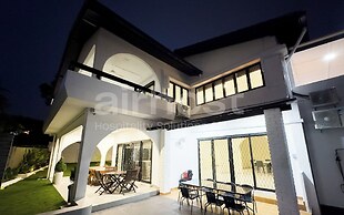 Damansara Heights Luxury Villa with Pool