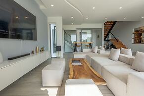 Pool Villa Gym & Ocean Views V111