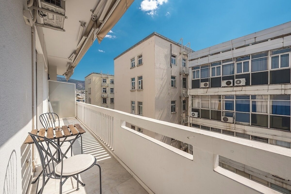 Megaron Suite by Cloudkeys