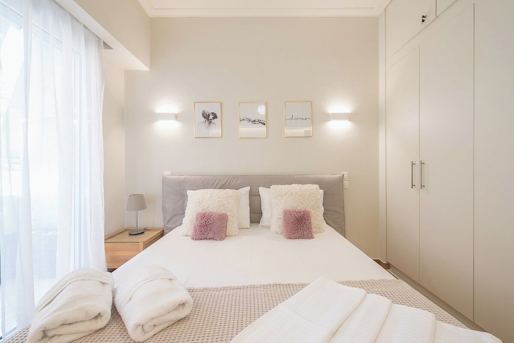 Megaron Suite by Cloudkeys