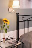 Demithos Rooms