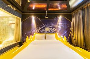 Love Home Theme Concept Hotel