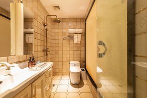 Love Home Theme Concept Hotel