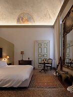 Palazzo Giacometti Suites