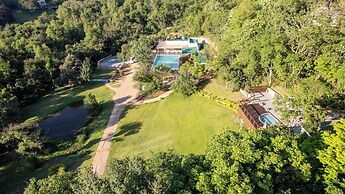 Bushbaby Valley Lodge