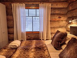 Sielikkö Aurora Log Villas