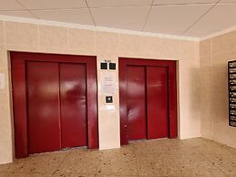 Benidorm Apartment With Pool Access