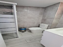 Benidorm Apartment With Pool Access