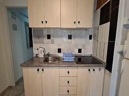 Cozy Benidorm Apartment for 4 Guests