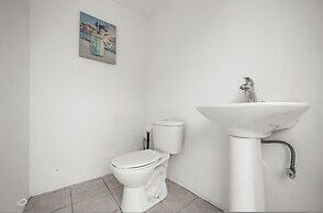 Pool Villa Pet-friendly Near Beach