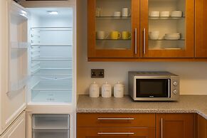 House - Sleeps 7 - Pet Friendly - Garden - Parking