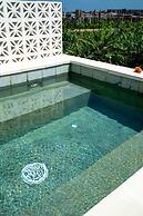 Villa Romance