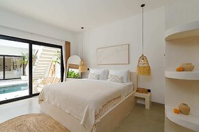 Villa Romance