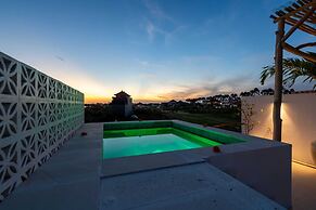 Villa Romance
