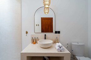 Villa Romance