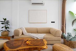 Villa Romance