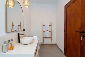 Villa Romance