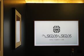 Por los Siglos Hotel