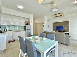 Afiniti Residences Medini by Stayrene