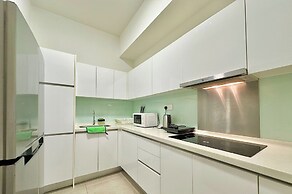 Afiniti Residences Medini by Stayrene
