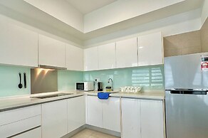 Afiniti Residences Medini by Stayrene