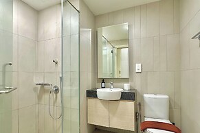Afiniti Residences Medini by Stayrene