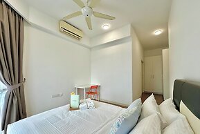 Afiniti Residences Medini by Stayrene