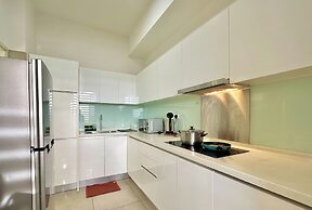 Afiniti Residences Medini by Stayrene